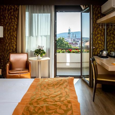 Hotel Sopron Eksteriør billede