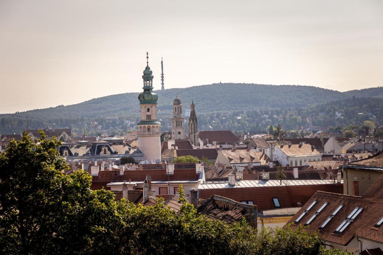 Hotel Sopron Eksteriør billede